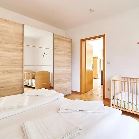 Achtern Feeld Lejlighed